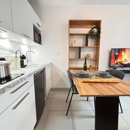 Le Rainssant Cocooning En Rdc Au Centre Apartment *